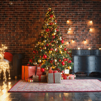 All things Christmas – Ideas for trees, gifts, and more
