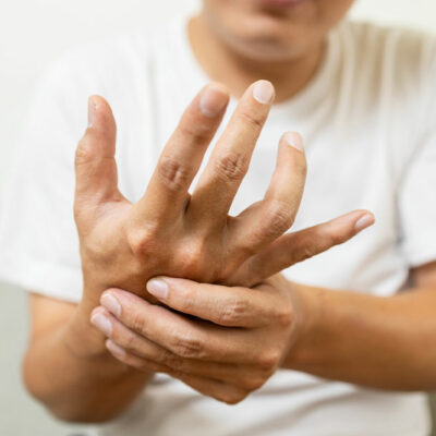 7 signs of Parkinson’s for timely intervention