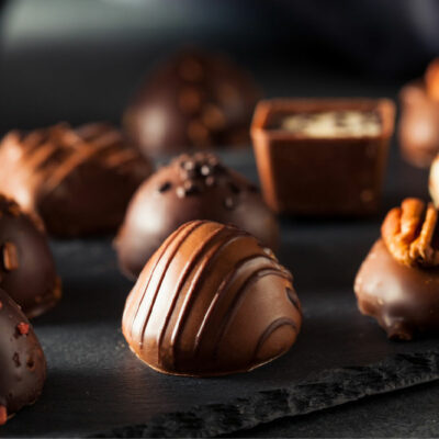 7 trigger foods people with migraine should avoid