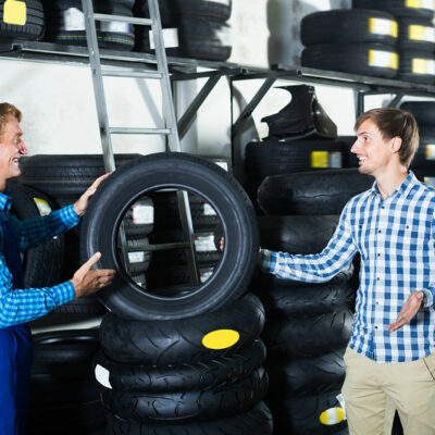 6 tips to save money while buying new tires